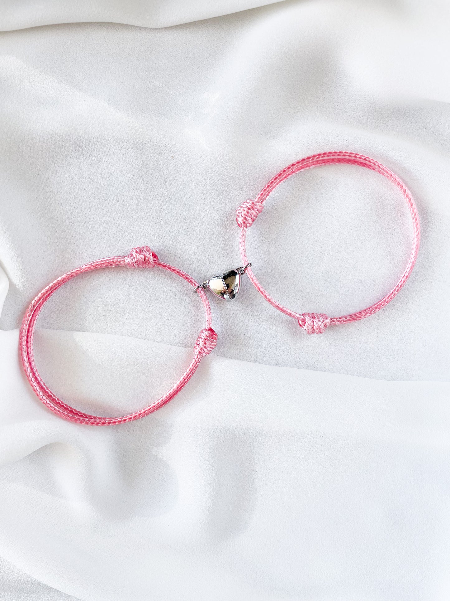 Pulseras de iman rosas